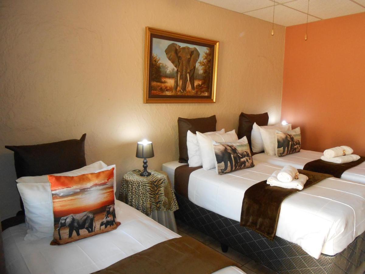 Safari Guesthouse Vryburg Buitenkant foto